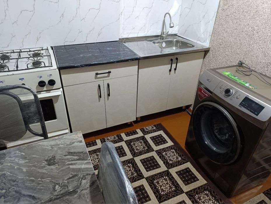 1 хонали шароити билан 3 микрорайонда