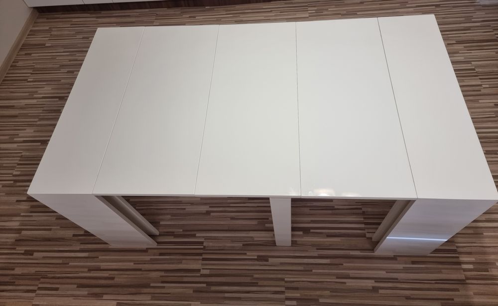 Разтегателна маса