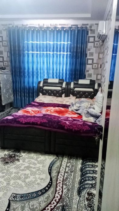 Навастройка дом сотилади
5- этаж
3 хонали 
Уйдаги хамма