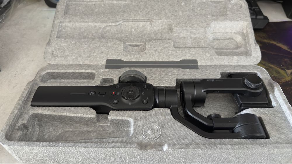 Smartfon stabilizator Zhiyun smooth 4