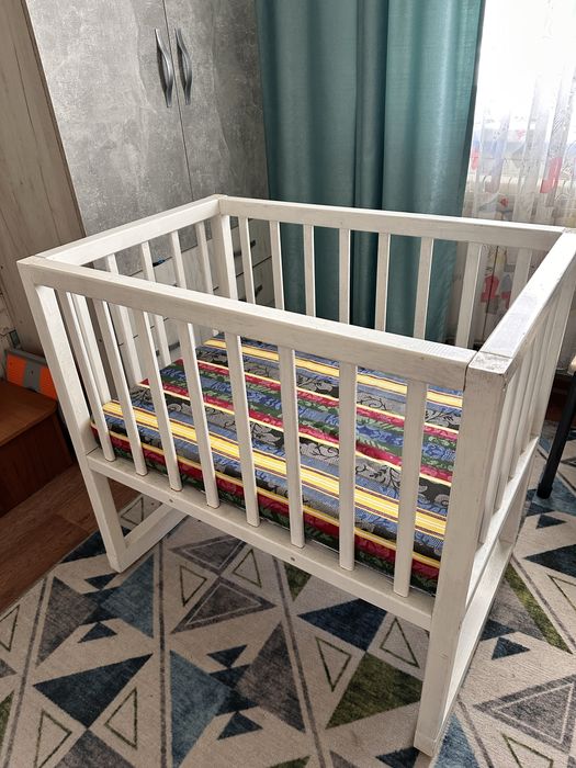 Кроватка детская