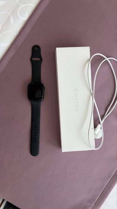 Продам Apple Watch 10.