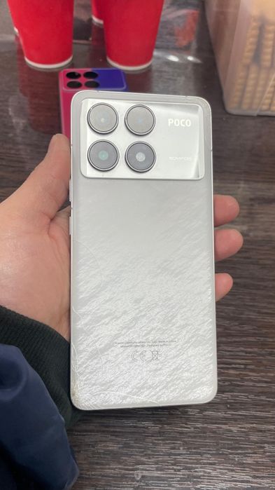 Продам смартфон Poco F 6 pro