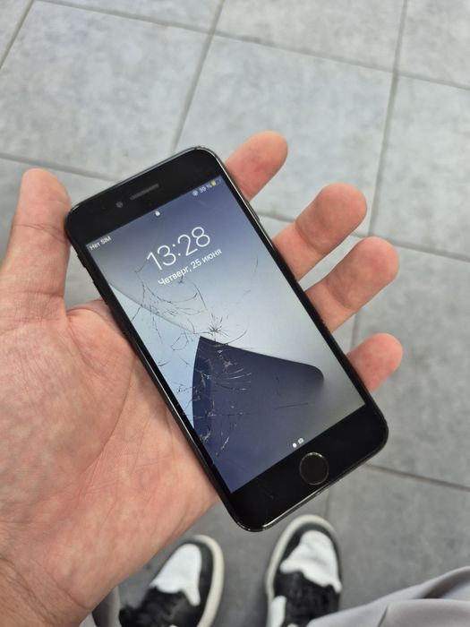 Продам IPhone 7 32 gb