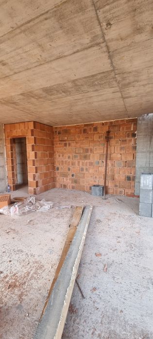 Продава се Тристаен апартамент в Благоевград, Еленово 1 - 117 кв.м за 1120 €/кв.м - Снимка #2