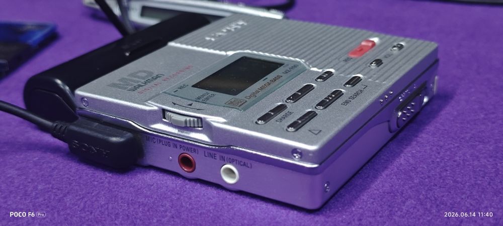MD Sony MZ-R90 в идеальном состоянии.