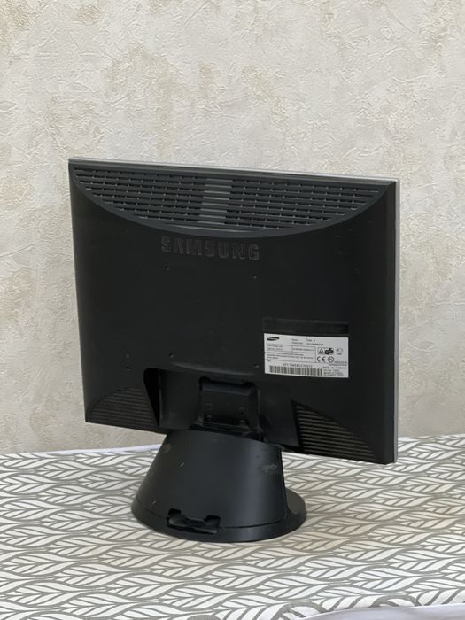Монитор Samsung запчастга, куйган