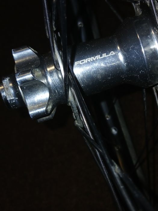 Roata Downhill Thru Axle