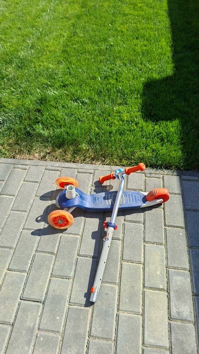 Trotineta de baieti de vanzare