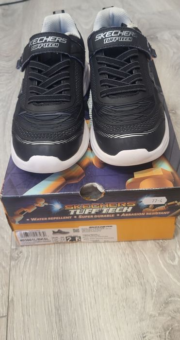 Маратонки Skechers водоустойчиви