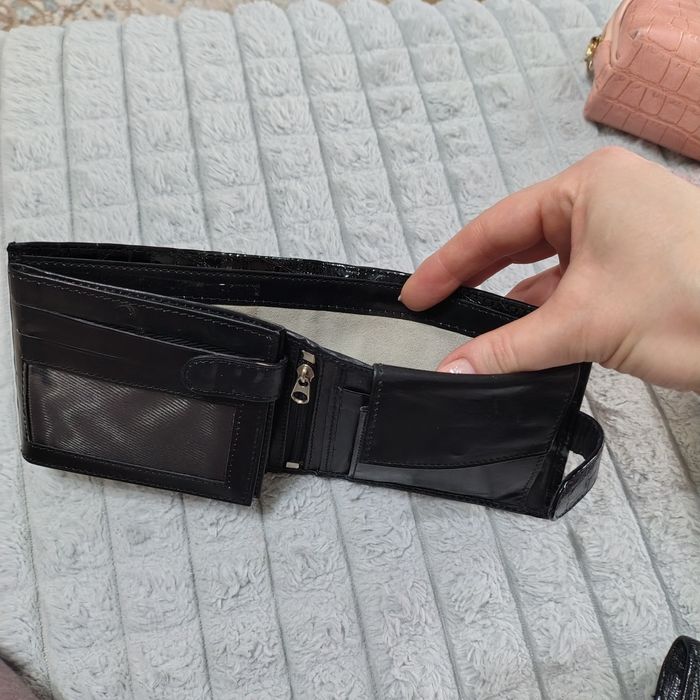 Продам кошелёк и портмоне