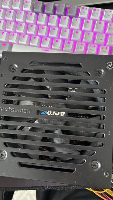 Блок питание AeroCool