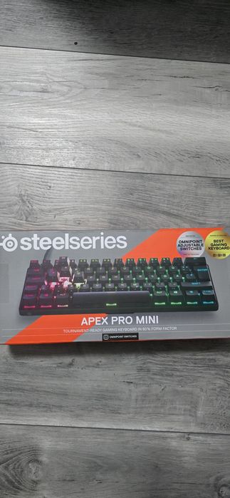 Tastatura gaming  apex pro mini noua