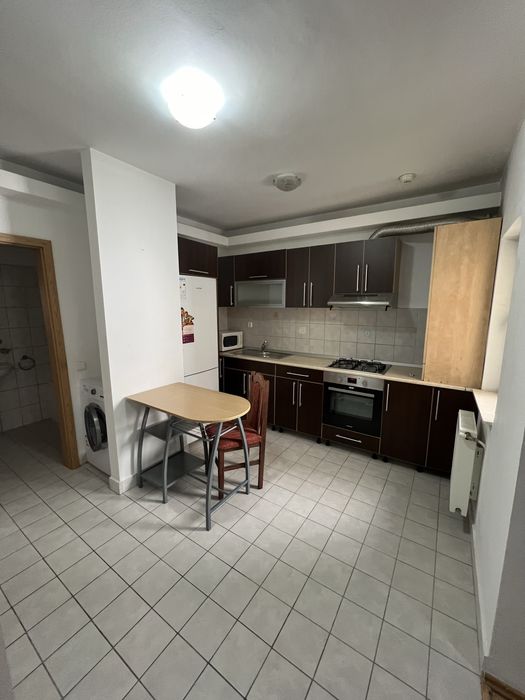 Vând garsonieră Green Hills Piatra Neamț, str. Plăieșului, nr.4 în spate la Galeria Mall– etaj 1, complex privat cu barieră