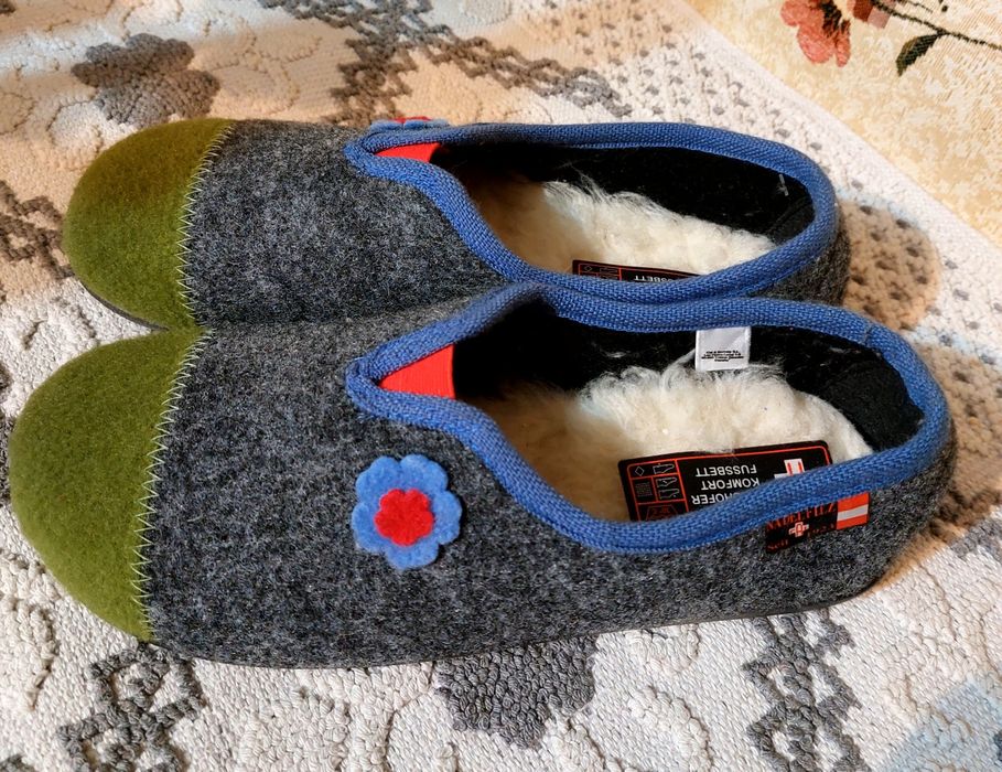 Продам женские ботики