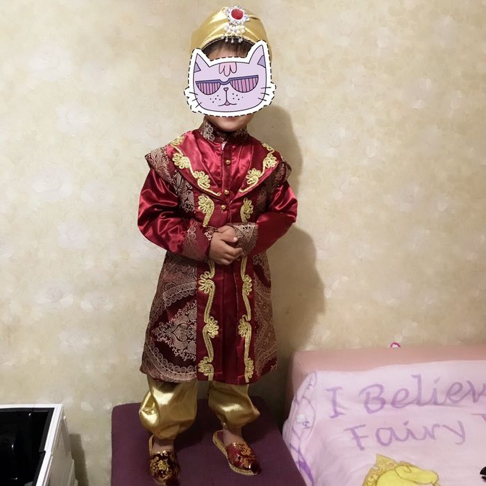 Продам костюм Султана