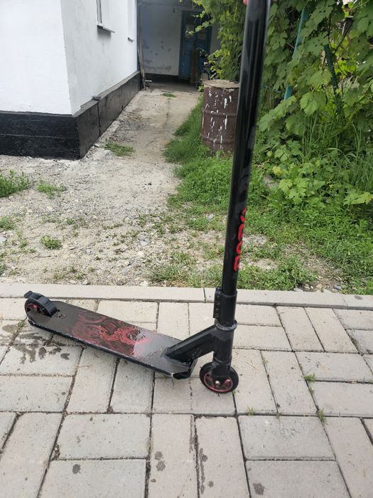 Продам трюковой самокат