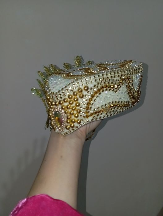 Ansambil troyka nejniy