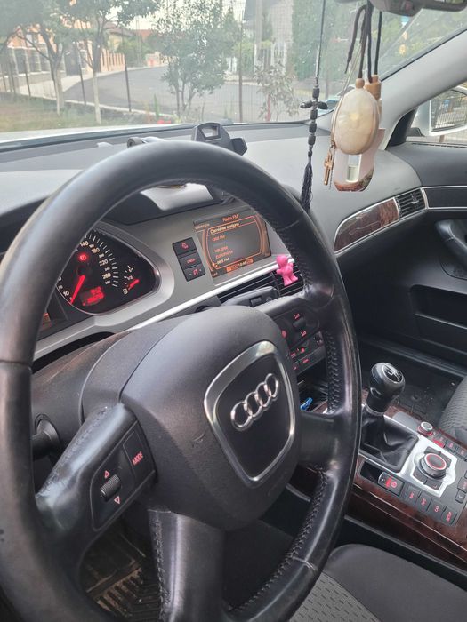 Vând Audi A6.