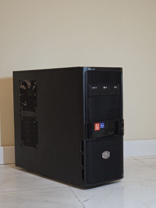 Настолен компютър