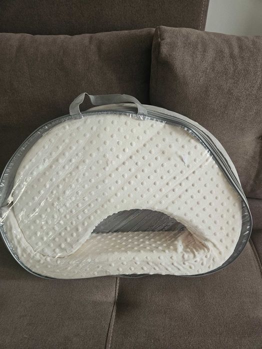 Продам подушку для кормления б/у в отличном состоянии