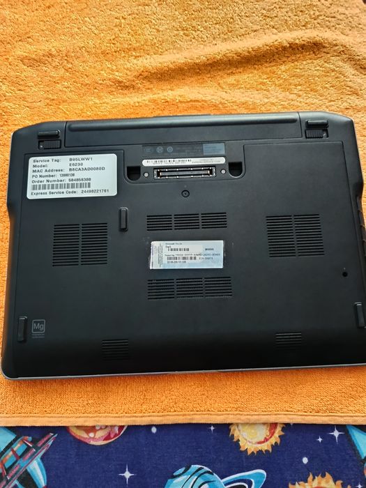 Vând Deel v-Pro I7 14"