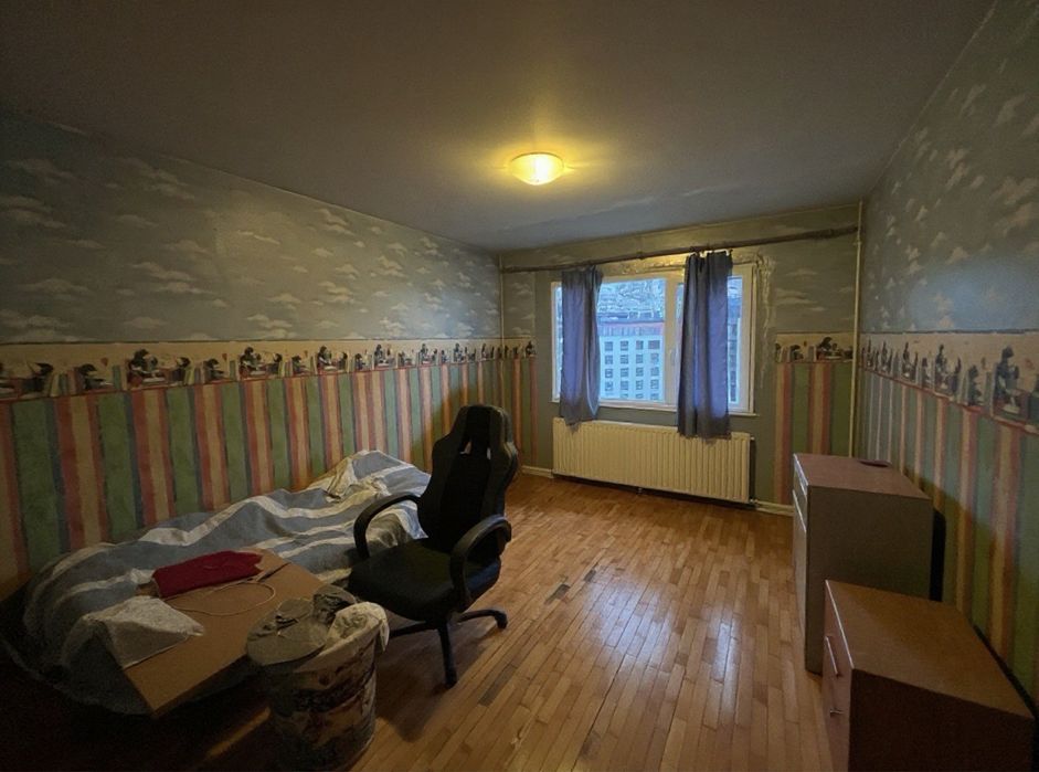 Продава се Тристаен апартамент в София, Зона Б-5-3 - 89191 кв.м за 2 €/кв.м - Снимка #3