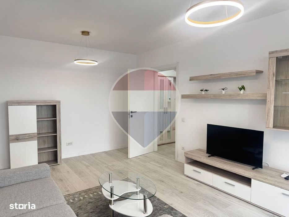 Inchiriere Apartament cu 2 camere, grădină de 62 mp și parcare