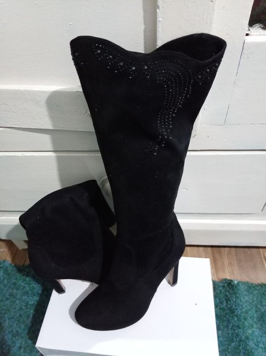 Всё по 4000 тысячи.