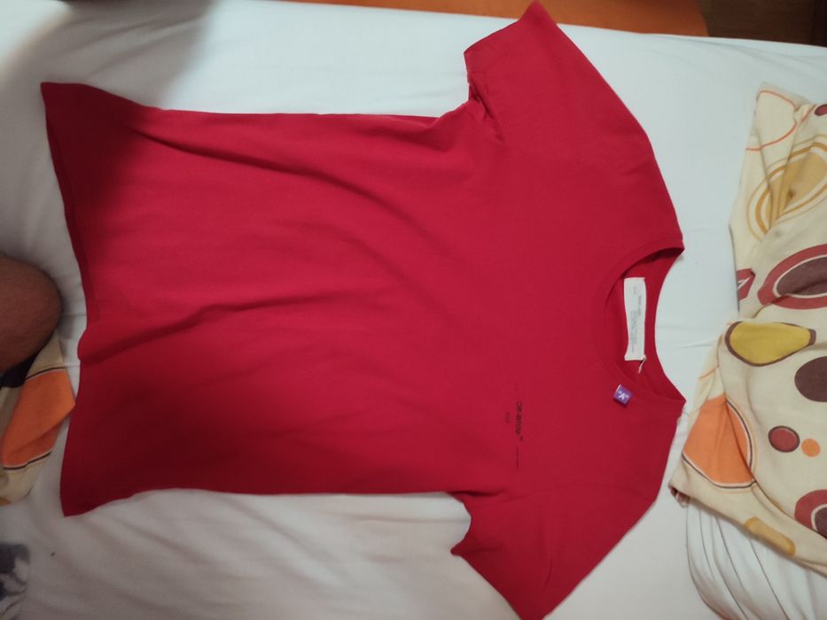 Tricou Off-White roșu