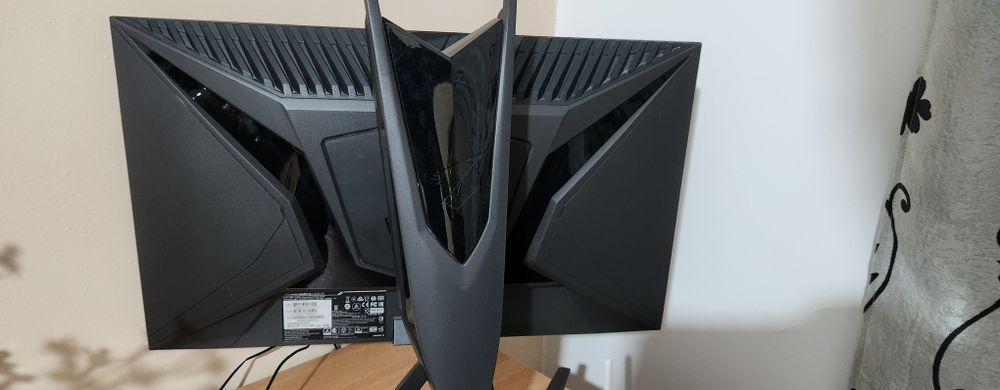Asus Aorus KD25F 240hz 0.5 ms