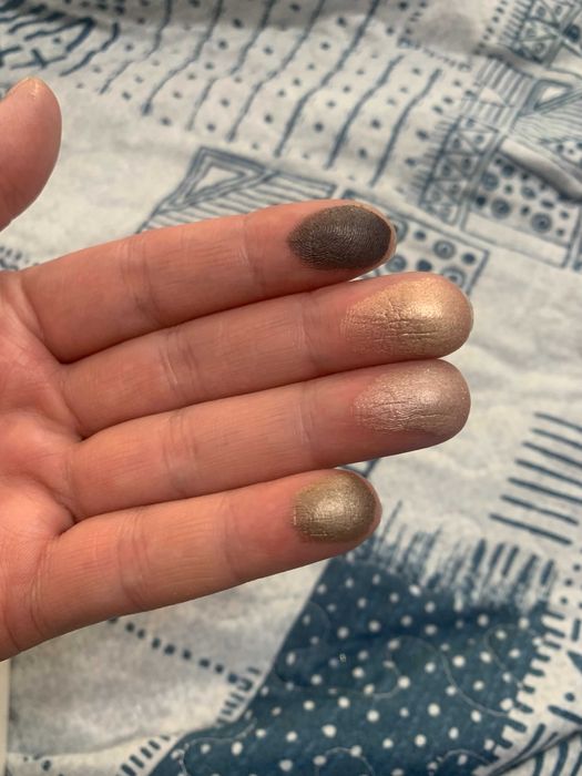 Продам тени Lancome