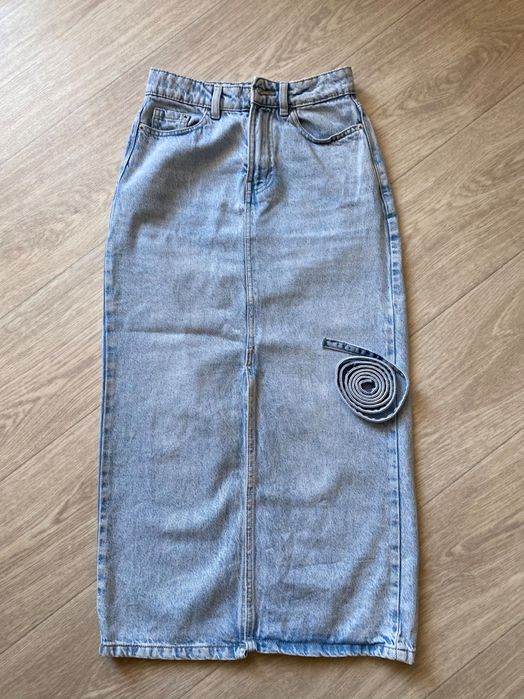 Джинсовая юбка миди