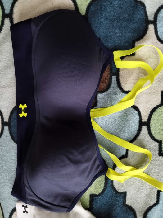 Бюстиета, л размер, неупотребявани, Under armour