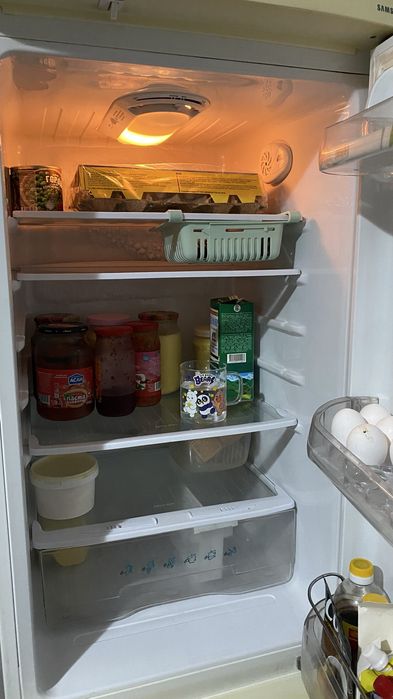 Холодильник SAMSUNG