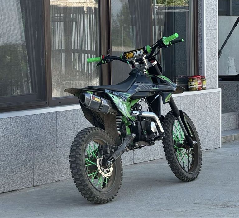 Se ofera spre vanzare un jrh 125 cc
