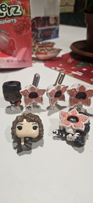Фигурки от stranger things