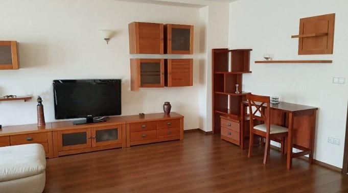 Дава се под наем Тристаен апартамент в София, Витоша - 110 кв.м за 800 € - Снимка #1