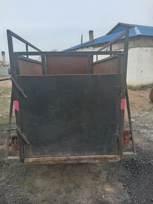 Коневозка прицеп