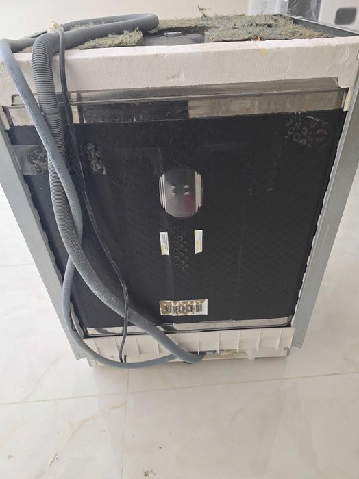 Съдомиялна Wirlpool