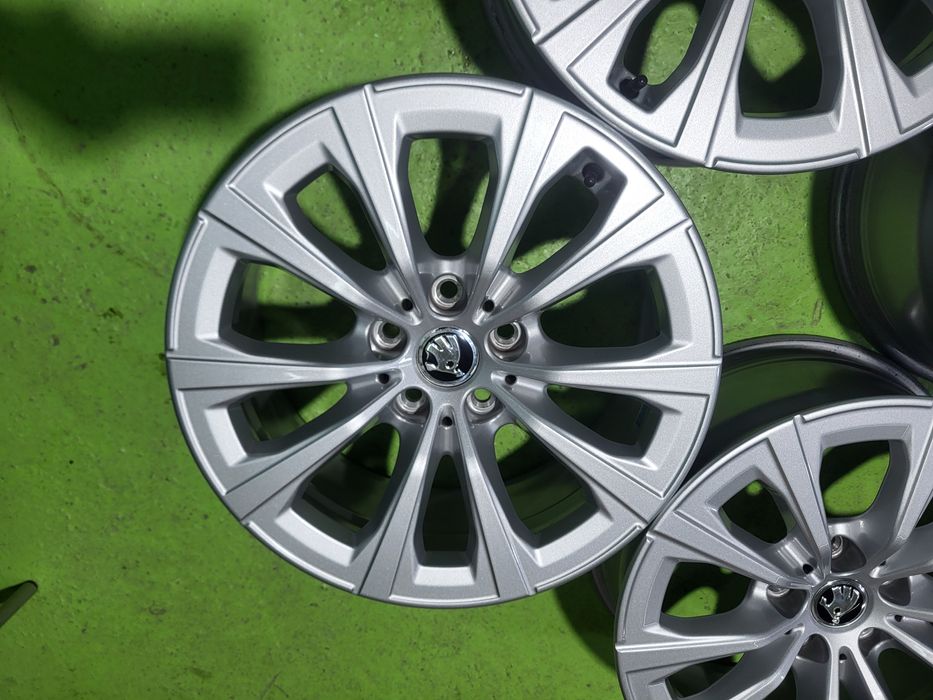 17 5x112 Skoda лети джанти 5х112 шкода