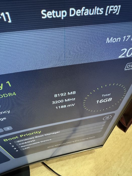 геймърски компютър Acer nitro i5 11gen2,6ghz/16ram/ssd512gb/6gb video