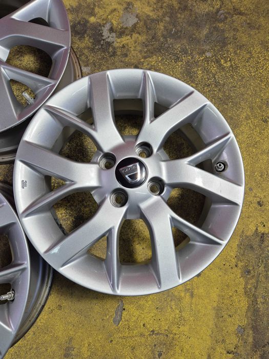 jante renault 15 4x100 - Piese auto de vânzare | OLX.ro