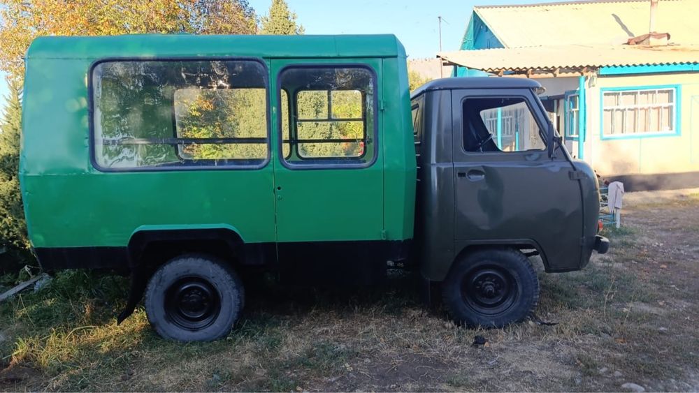 Продам УАЗ 3303-01 Автоклуб