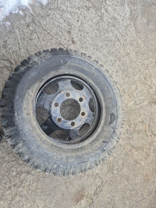 Шины Газ 52 2 штуки