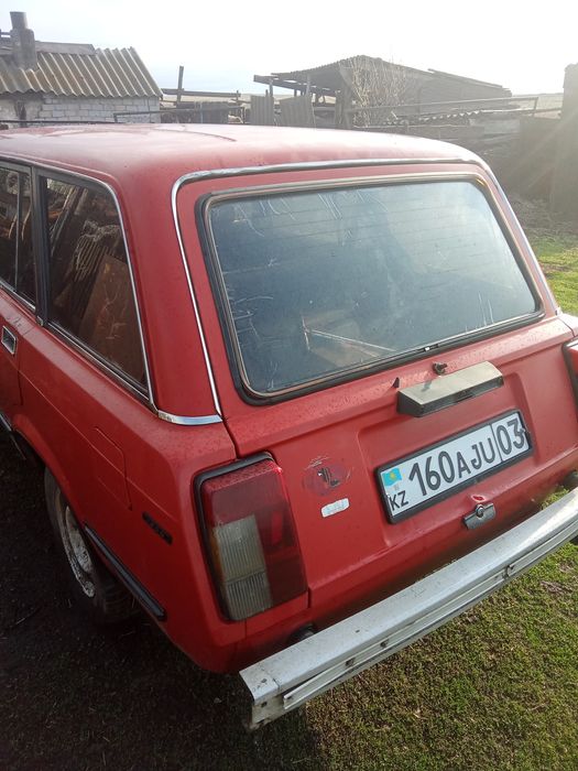 Продам машину ваз2104