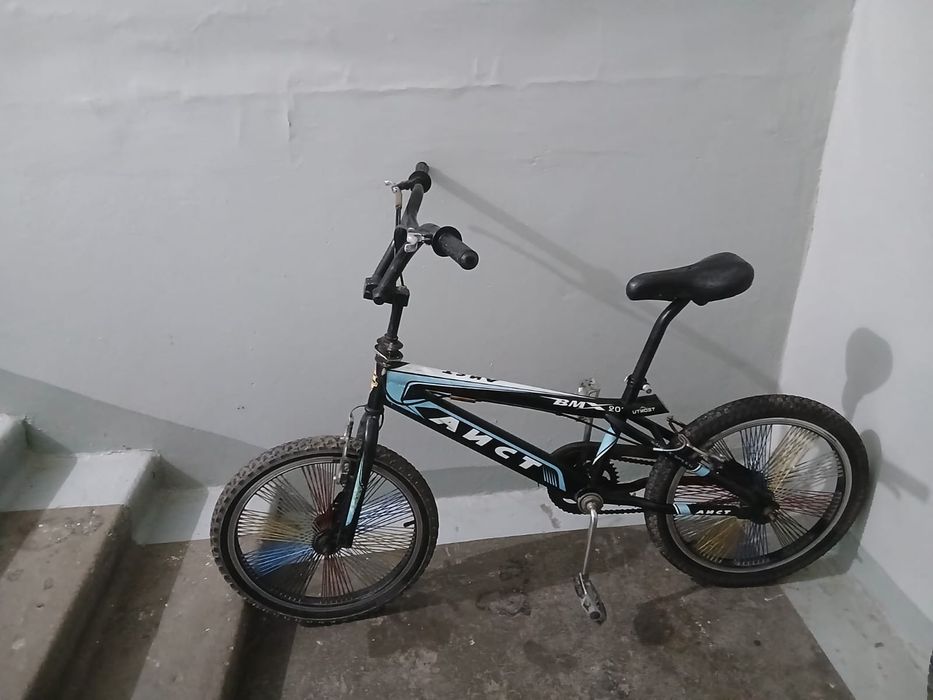 Велосипед  BMX 20-ый дюйм