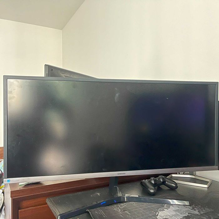 Samsung 34” Ultrawide LS34J550 – pornește, imagine cu defect, perfect piese / reparație