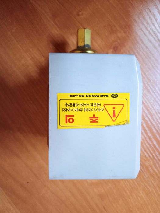 КИП реле контроля давления прессостат HS-210 10 bar PD4  2 шт