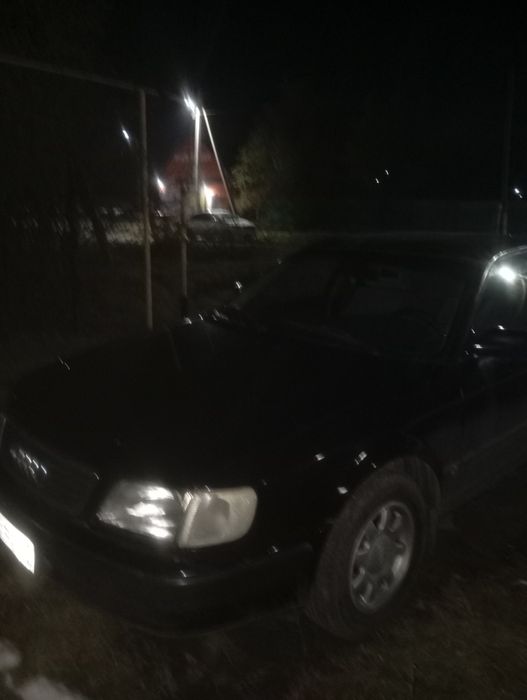 Ауди100 с4 бодрая ,